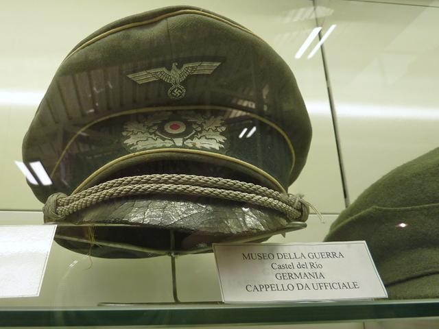 Berretto da ufficiale tedesco - Castel del Rio (BO) - Museo della Guerra - Linea Gotica
