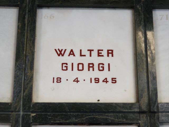 Tomba di Walter Giorgi nel Monumento Ossario dei Partigiani alla Certosa (BO)
