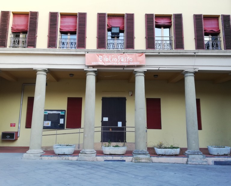 Biblioteca comunale di Sasso Marconi - ingresso Biblioteca (1).jpg