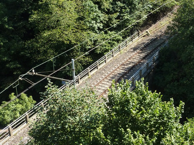Un tratto della ferrovia Porrettana nell'alta valle del Reno