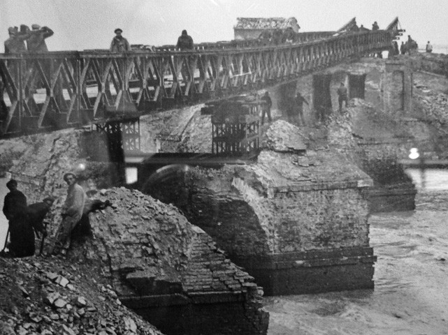 Ponte ricostruito dagli alleati in Romagna - Foto: Museo della battaglia del Senio - Alfonsine (Ra)