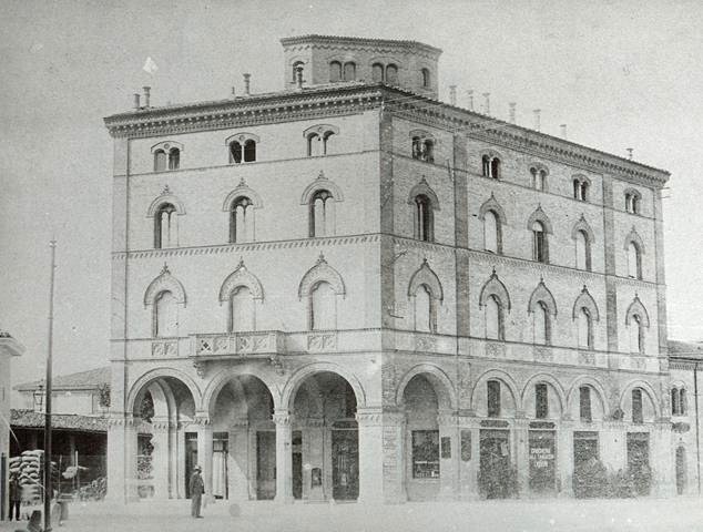 Palazzo Zappoli a Porta San Felice - Pubbl. per gentile concessione Zappoli Thyrion