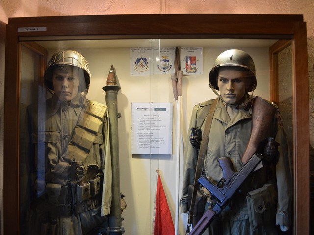 Ufficiale e soldato della 10a Divisione USA - Museo di Iola Montese