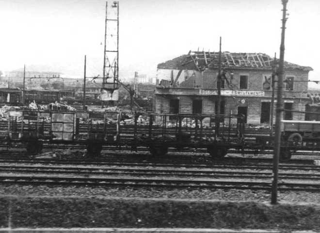 L'area ferroviaria Bologna Smistamento dopo i bombardamenti - Foto: Istituto Parri (BO)