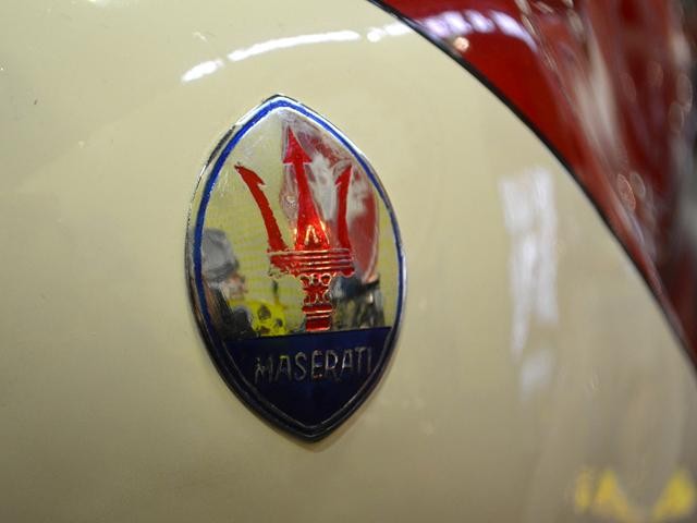 Il simbolo del tridente su una moto Maserati