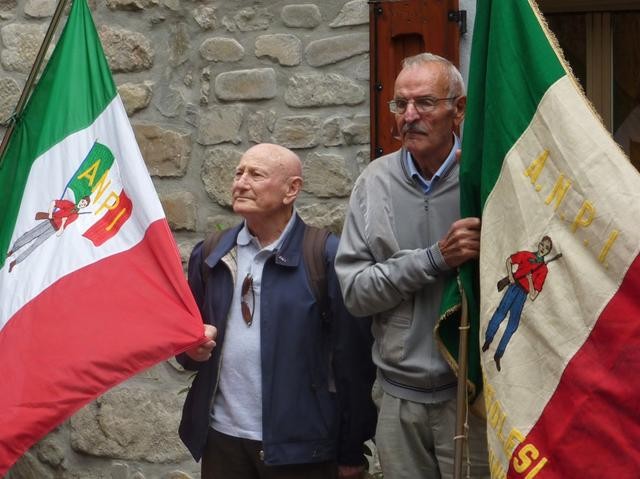 Partigiani della Brigata Stella Rossa commemorano Mario Musolesi (Lupo) a Cà Veneziani di Vado - 2013