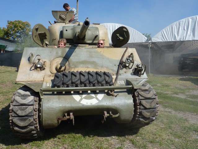 Carro armato inglese Sherman M4 - Museo Memoriale della Libertà - San Lazzaro di Savena (BO)