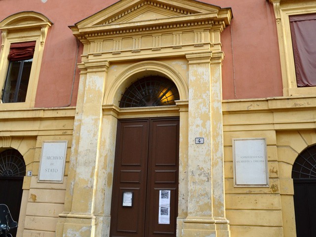 L'ex convento in piazza de' Celestini (BO) - ingresso