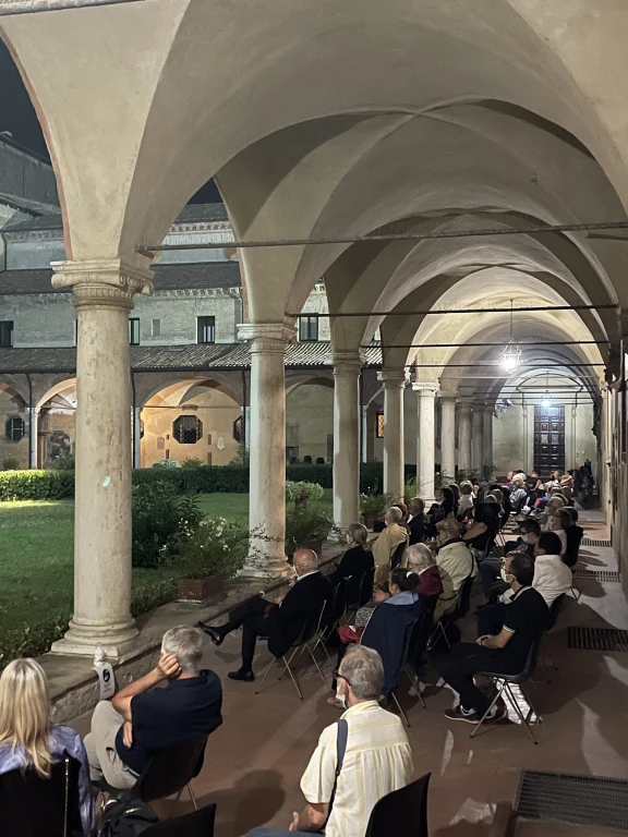 8.Serate nel Chiostro 2021.jpg