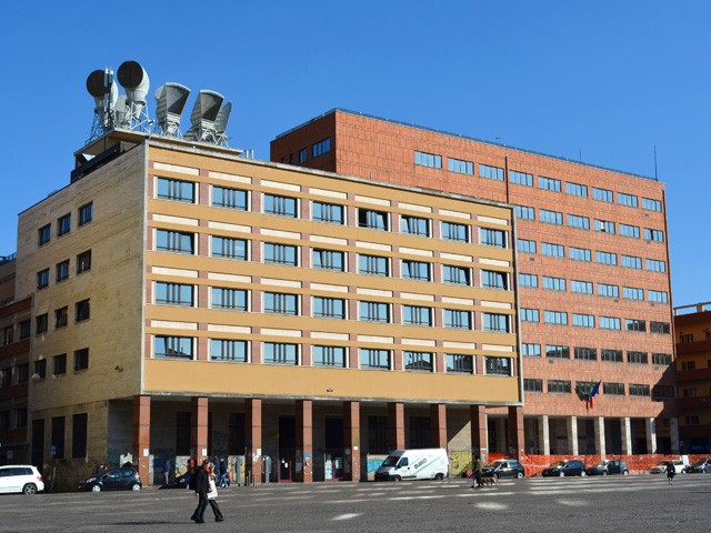 Il palazzo delle Telecomunicazioni in piazza dell'VIII Agosto - arch. A. Cosentino, G. Molteni