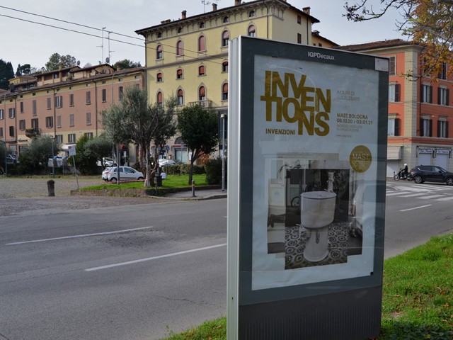 Cartellone pubblicitario della mostra "Inventions" - Fondazione MAST (BO) - 2020-2021