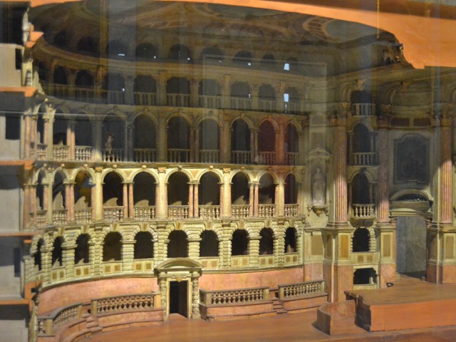 Modello in legno del Teatro Comunale di Bologna - Museo Internazionale della Musica (BO)
