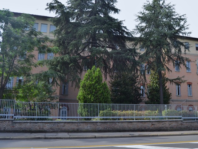 L'istituto delle Piccole Sorelle dei Poveri - via San Felice (BO)