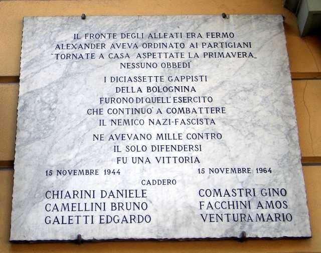 Lapide a ricordo della battaglia della Bolognina - piazza dell'Unità