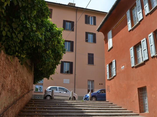 L'Oratorio di S.M. delle Febbri era in cima alla scalinata di via Miramonte (BO)