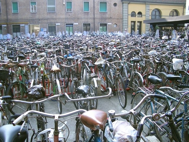 bologna, foto stazione