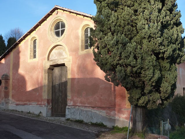 La chiesa di S. Apollonia, detta della Mezzaratta, in parte inglobata nella Villa Minghetti