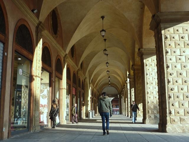 Portico del Palazzo del Podestà - piazza Maggiore (BO)