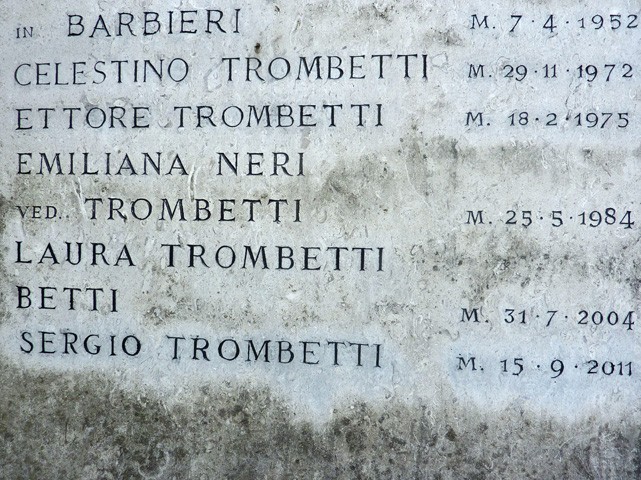 Tomba dell'attrice Laura Betti nel cimitero della Certosa (BO)
