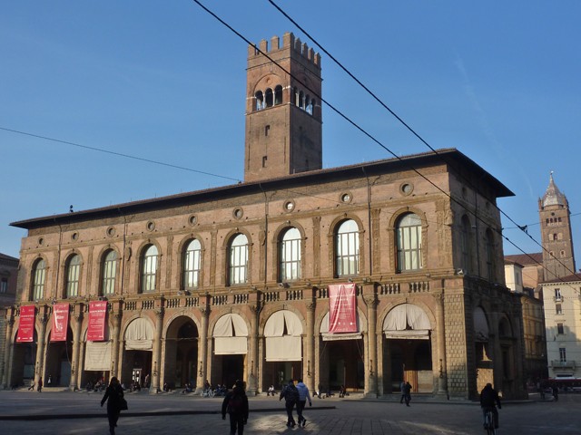 Palazzo del Podestà - Logge Rizzoli e VIII Agosto