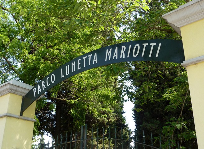 Giardino della Lunetta Mariotti nel quartiere Lame