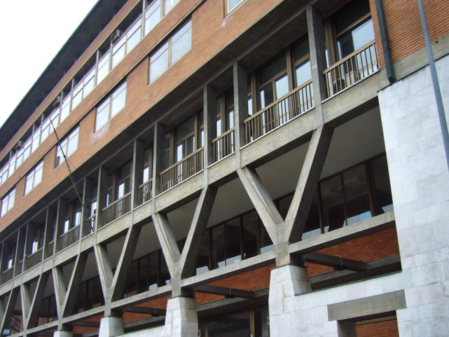 Istituto di Matematica - piazza di Porta San Donato (BO) - arch. G. Michelucci