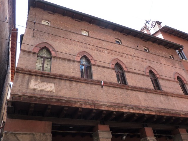 Palazzo Bonfanti - abitato da Adelaide e Erminia Borghi Mamo in Strada Maggiore - restaurata da A. Rubbiani nel 1907