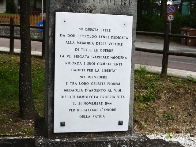 Cippo in onore della VII Brigata Modena alla Querciola di Lizzano