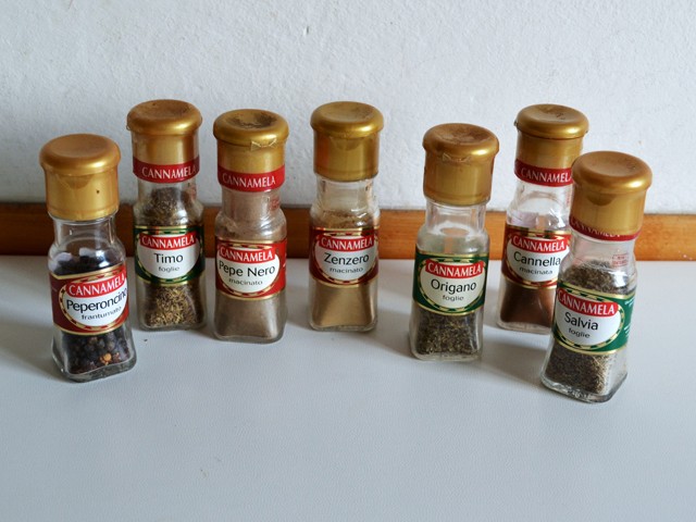 Confezioni di erbe aromatiche e spezie Cannamela