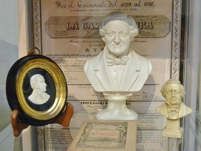 Busti e medaglie raffiguranti G. Rossini - Mostra "Rossinissimo" - Lugo - 2018
