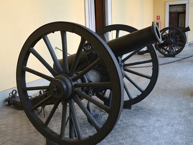 Cannoni all'ingresso del museo di San Martino della Battaglia - Desenzano del Garda (BS)