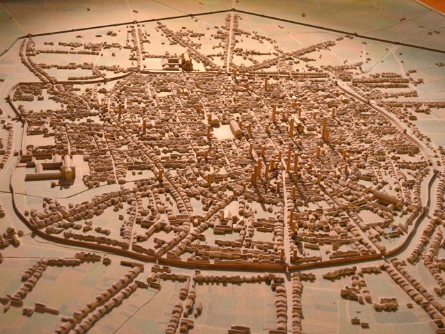 Plastico moderno di Bologna medievale - Museo medievale (BO)