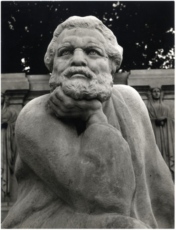 Busto del Poeta (Bologna, Publifoto)
