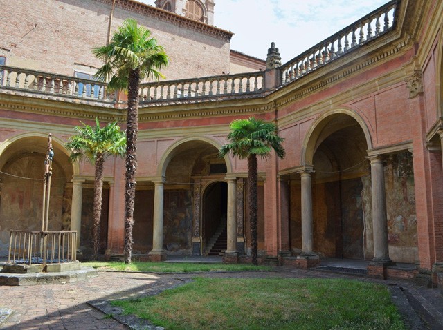 Ex convento di San Michele in Bosco - Istituto Ortopedico Rizzoli (BO) - Chiostro dei Carracci