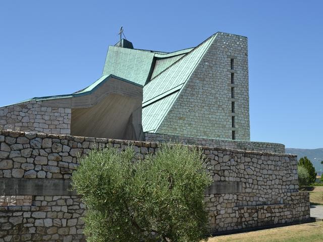 La chiesa sull'autostrada - arch. G. Michelucci - Campi Bisenzio (FI)