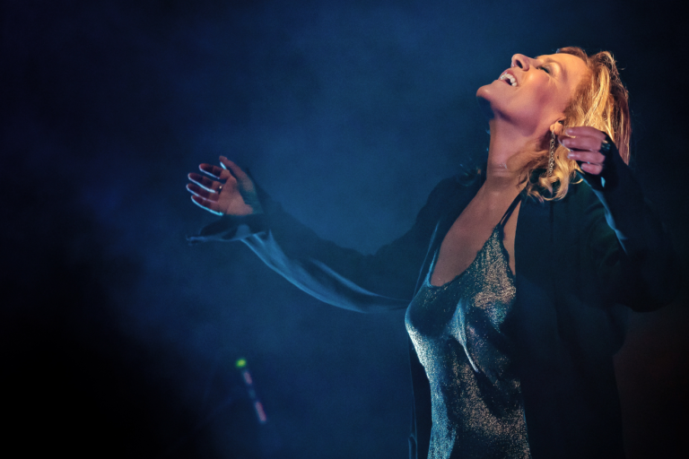 copertina di Irene Grandi in Io in blues