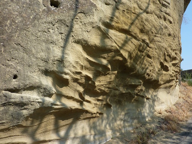 Formazione geologica presso la rupe di Sasso