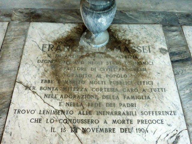 Tomba di Francesco Massei - primo presidente della Coop. Risanamento - Cimitero della Certosa (BO)