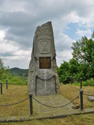 Monumento in onore della X Mountain Division USA sul Monte Belvedere
