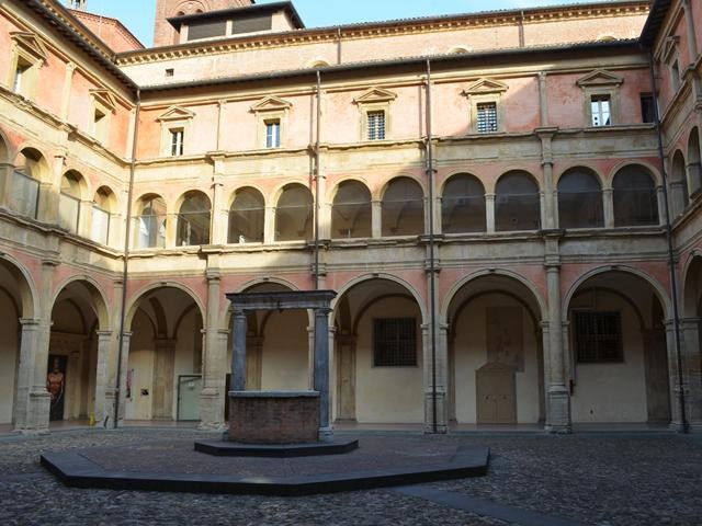 Convento di San Giovanni in Monte - Chiostro - sec. XVI