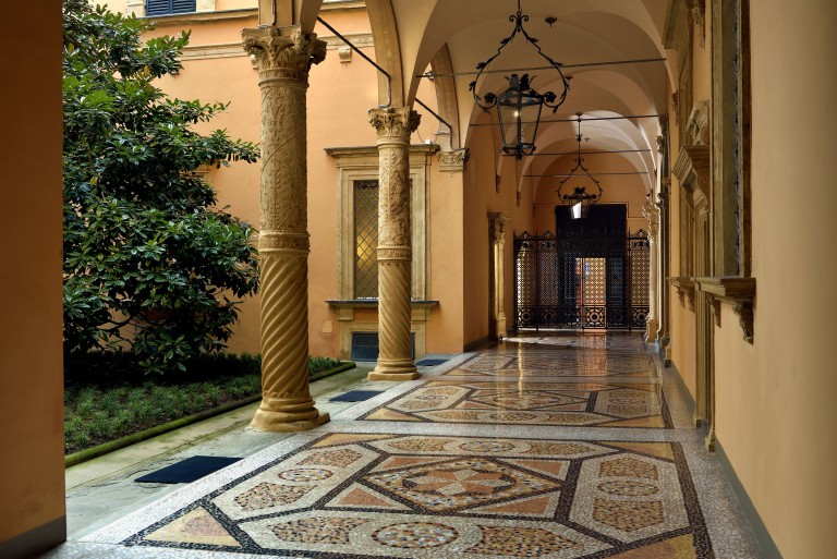 copertina di Visite guidate a Palazzo Boncompagni
