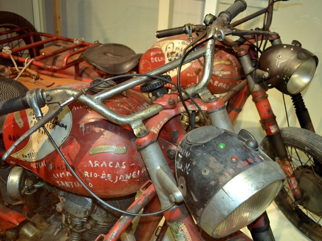 Le moto Ducati di Tartarini e Monetti usate per il Giro del mondo del 1957 - Fonte: Desmo Story - Prunaro Budrio (BO) - 2012