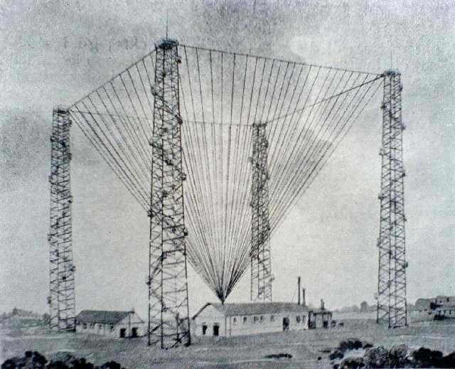 Il padiglione antenna di 400 fili alla stazione radiotelegrafica di Poldhu (Cornovaglia) - da Wikipedia
